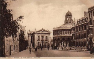 Oxford-Broad-Street-and-Sheldonian-Theatre-425x270
